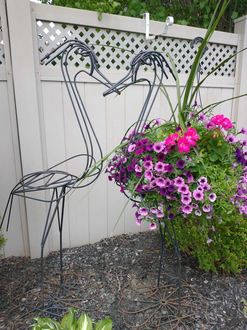 Metal Plant Stand thumbnail