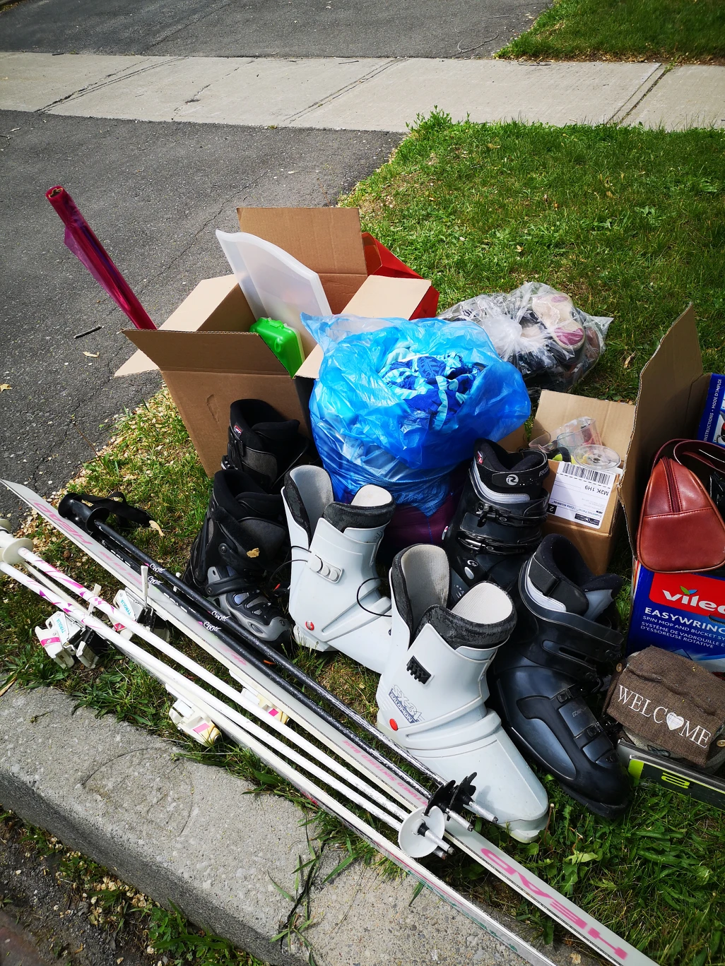 curb alert - photo 3