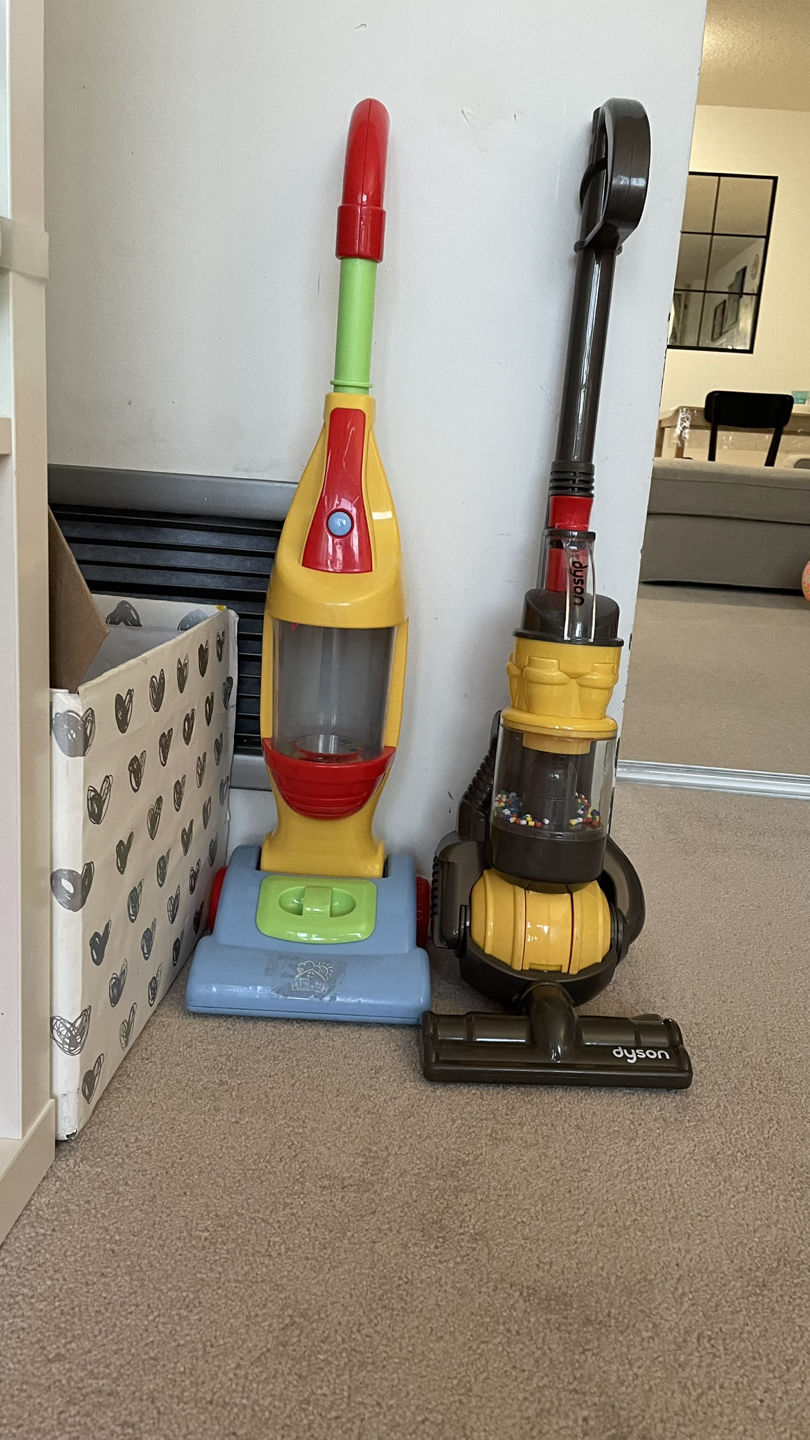 Kids Vacuum cleaner thumbnail