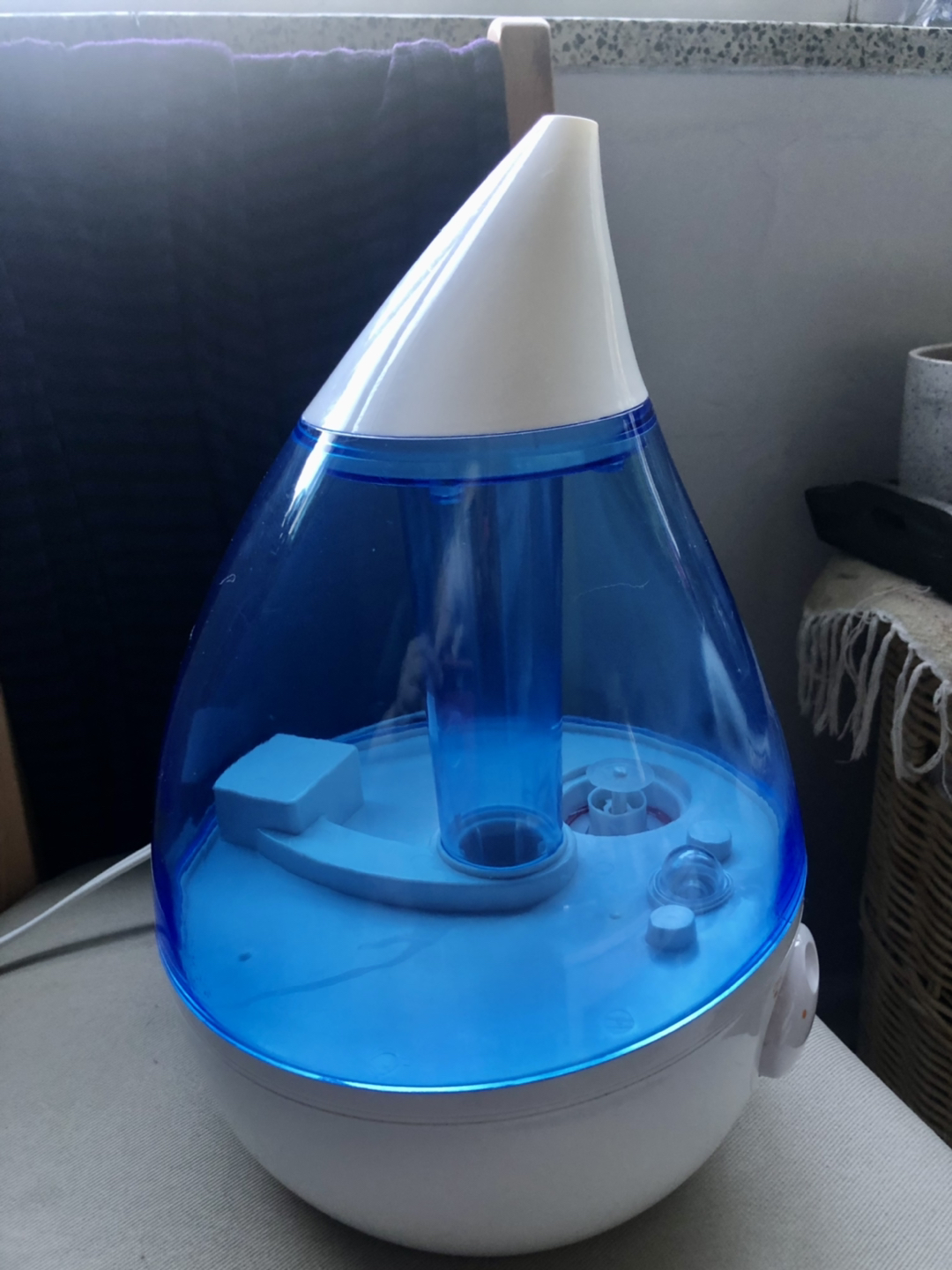 Ultrasonic humidifier - photo 3