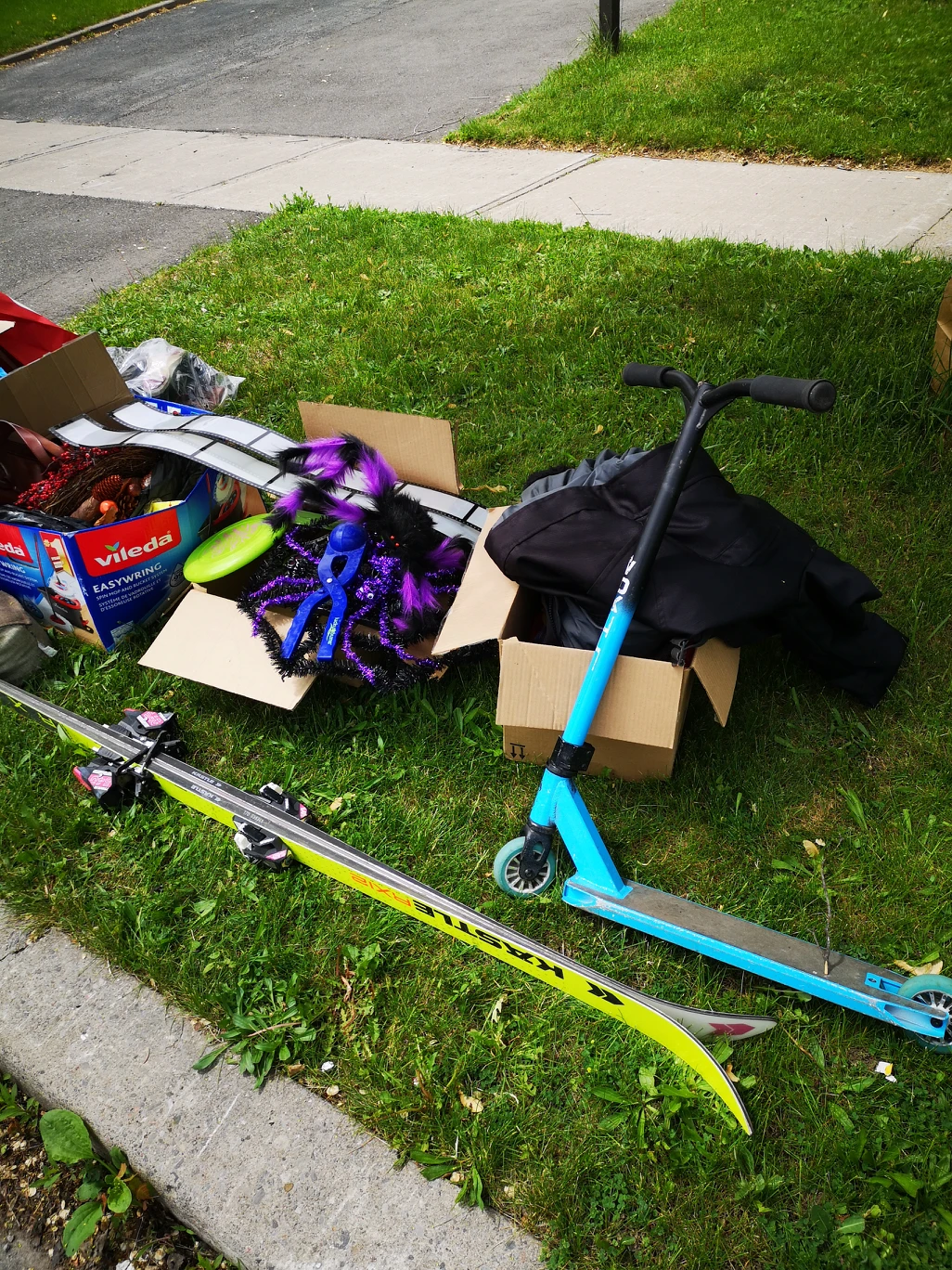 curb alert - photo 4