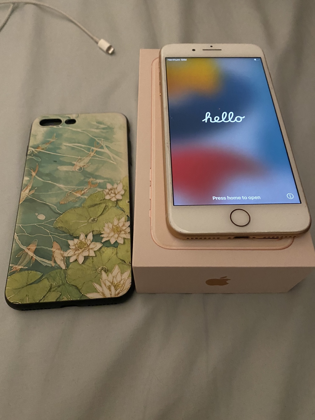 MINT IPHONE 8 PLUS 256 GB + case+receipt - photo 4