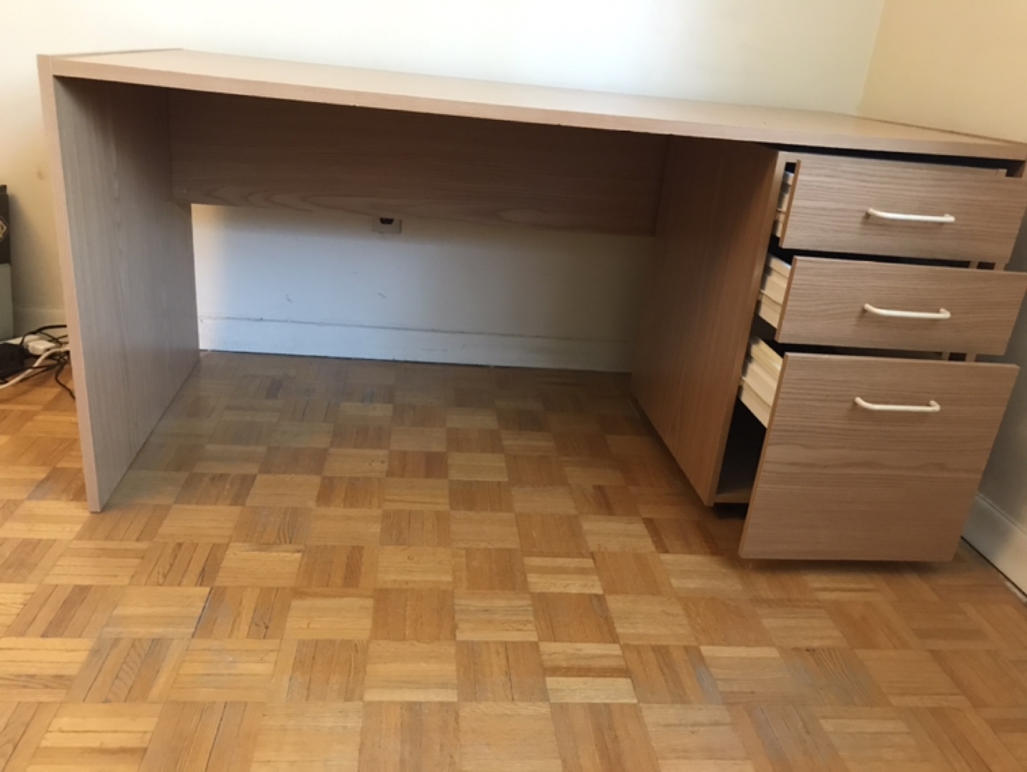 DESK