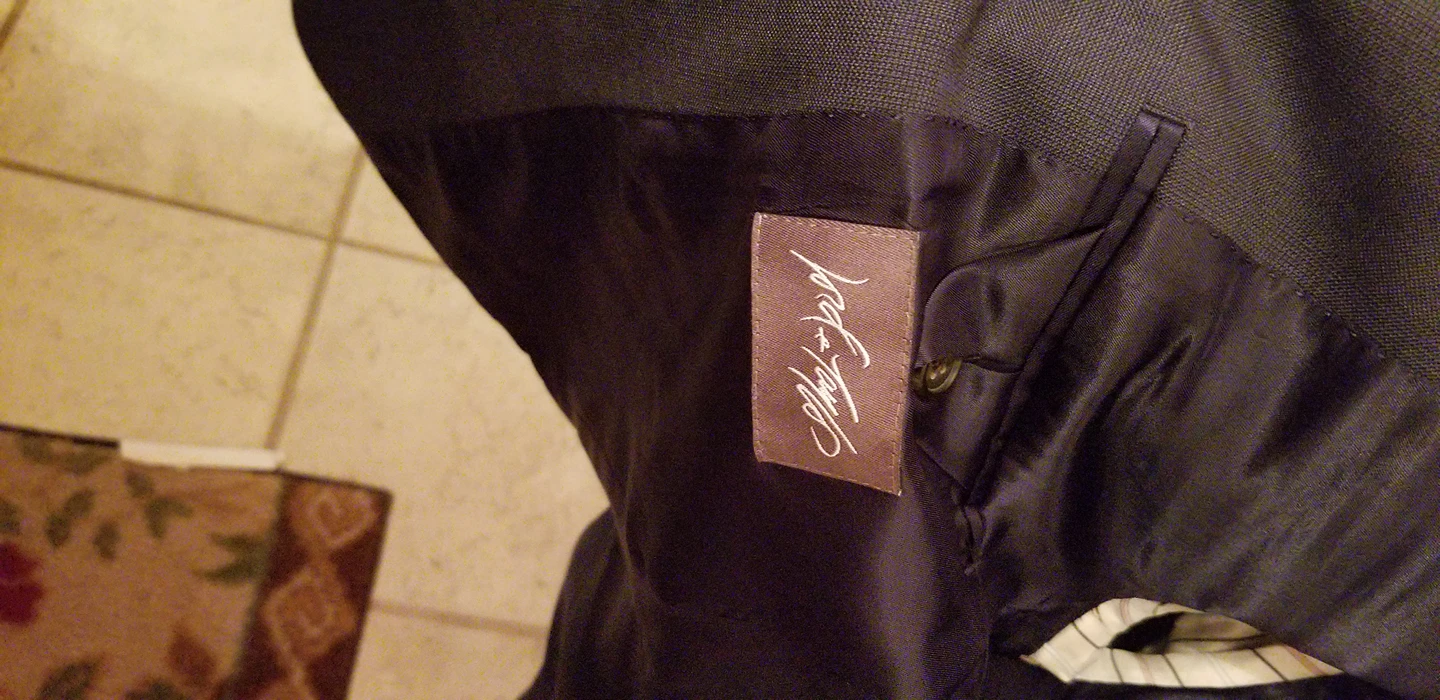 Boy's suit size 14R image indicator(4)