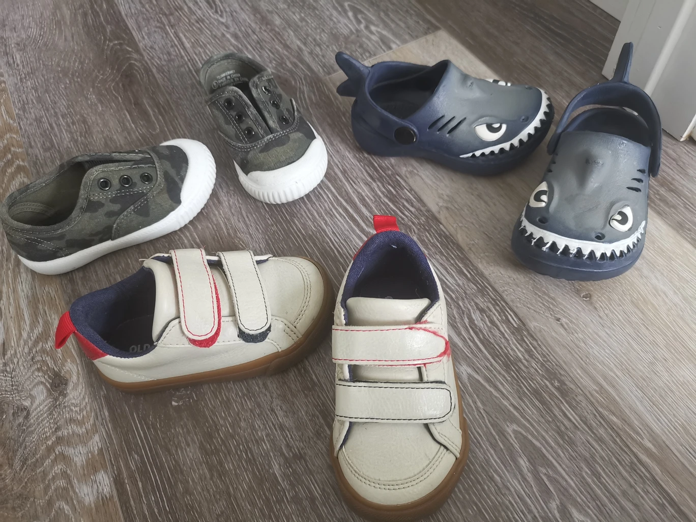 Toddler Shoes - Size 5