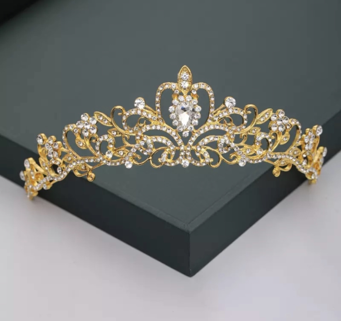 Tiara brand new