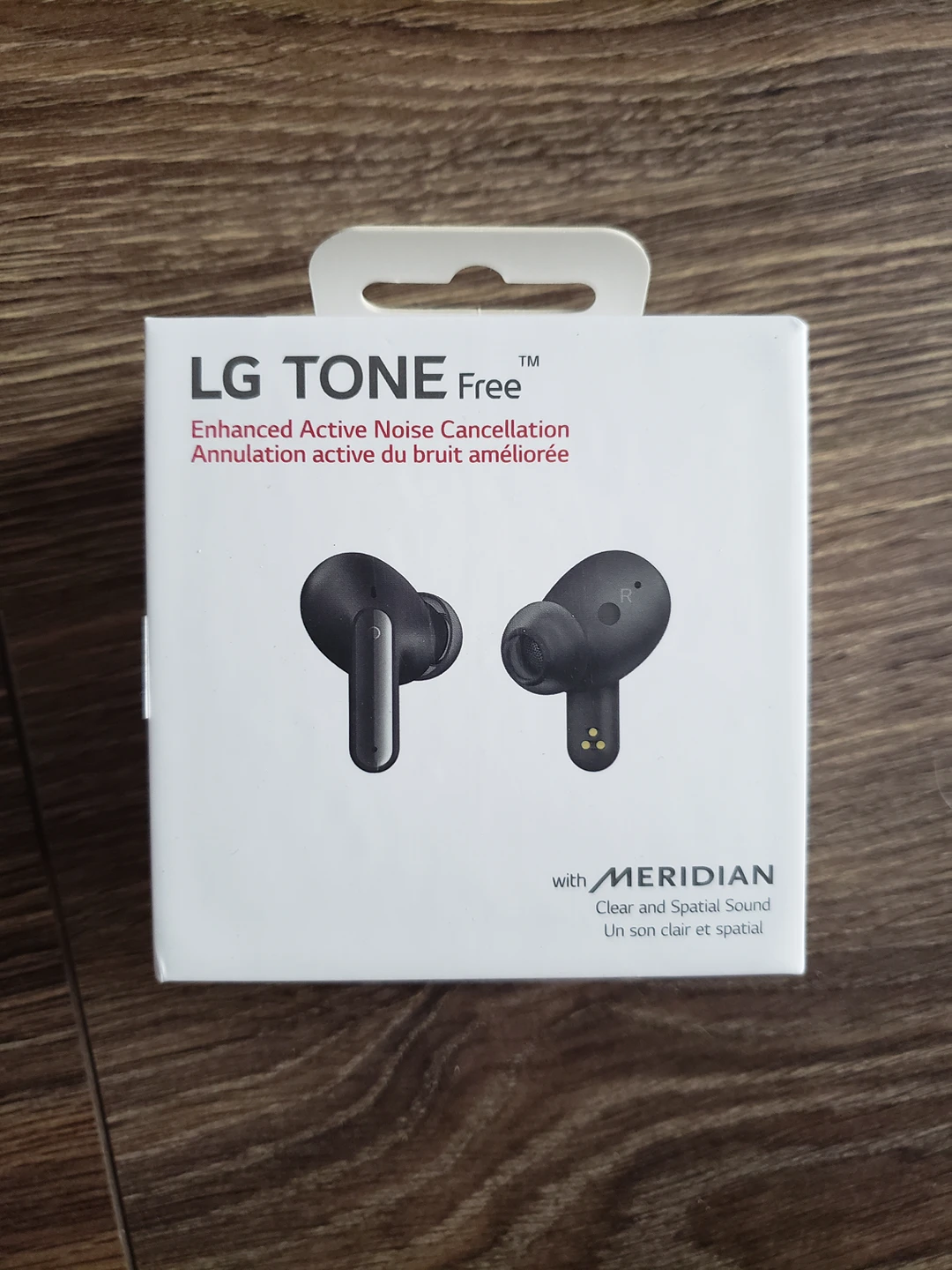 LG Tone wireless noise cancelling earbuds image indicator(2)