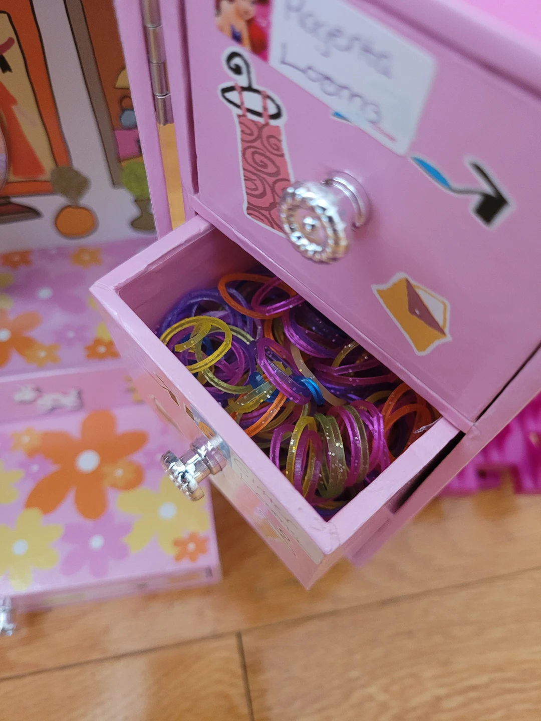 Music Jewellery Box with Rainbow Loom!! image indicator(5)