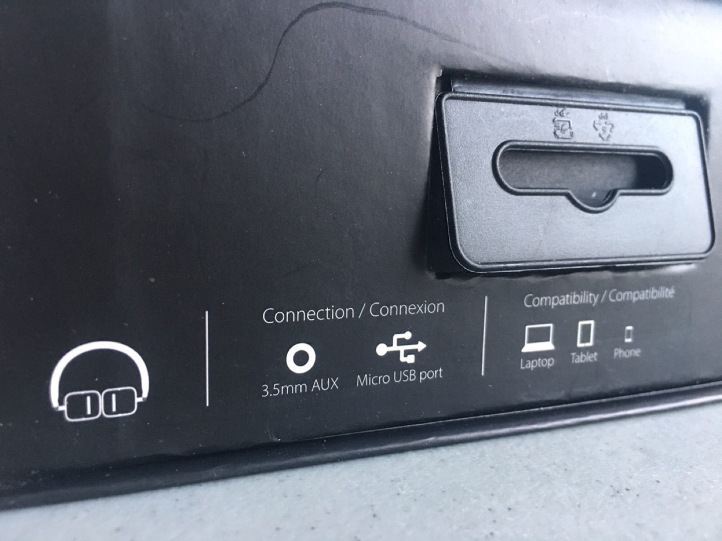 Harman Kardon Soho Wireless Headphones (Black) image indicator(2)