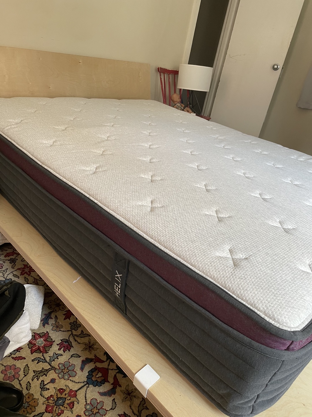 Helix dusk queen size mattress clean - photo 3