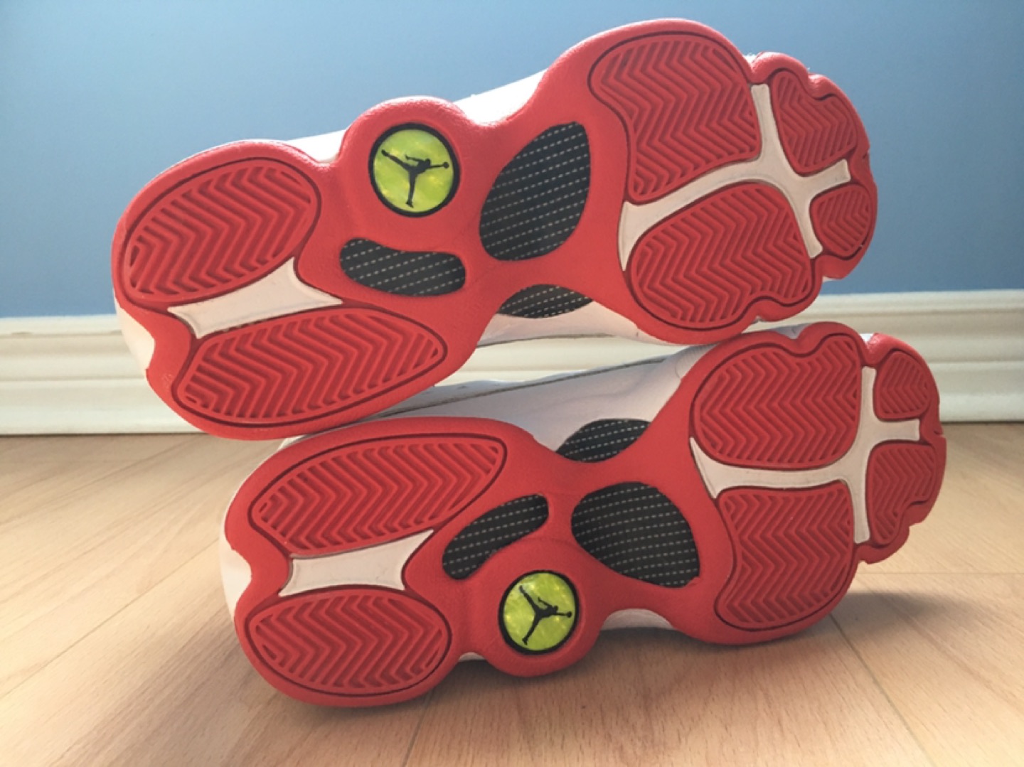 USED Nike Air Jordan Youth Basketball Shoes image indicator(4)