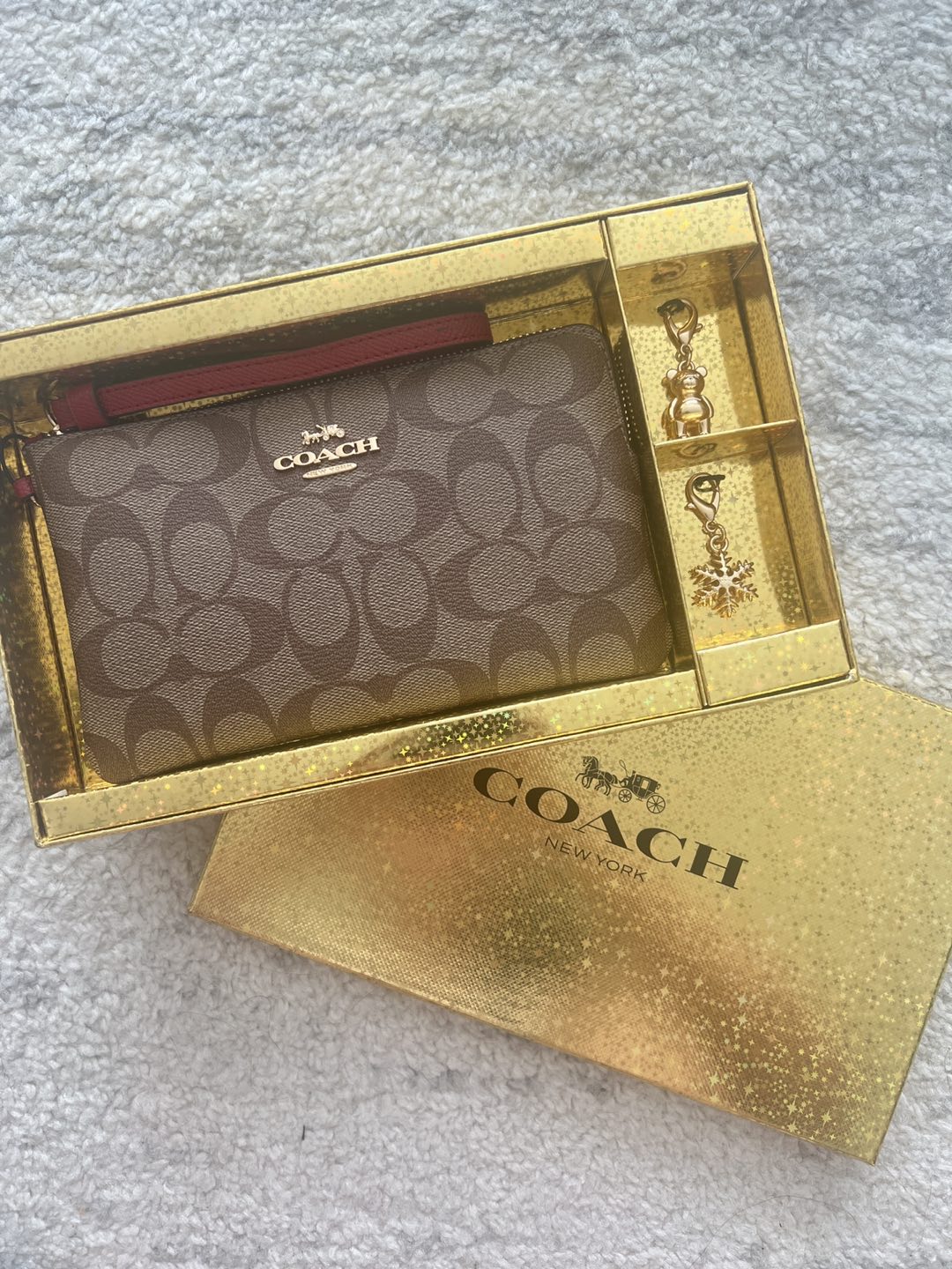 Coach wristlet brand new thumbnail