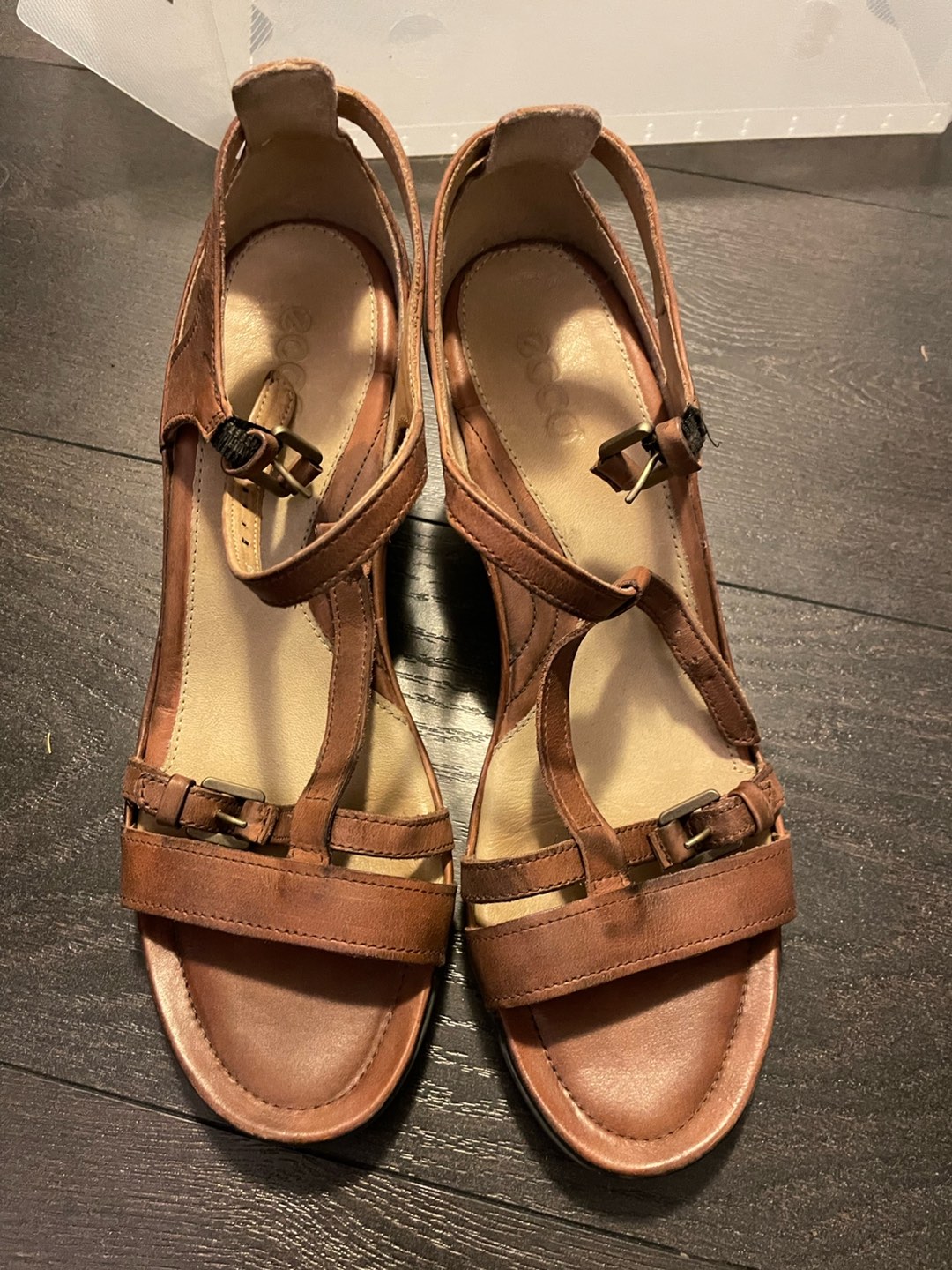 T-strap heeled sandals size 39/9 - photo 2