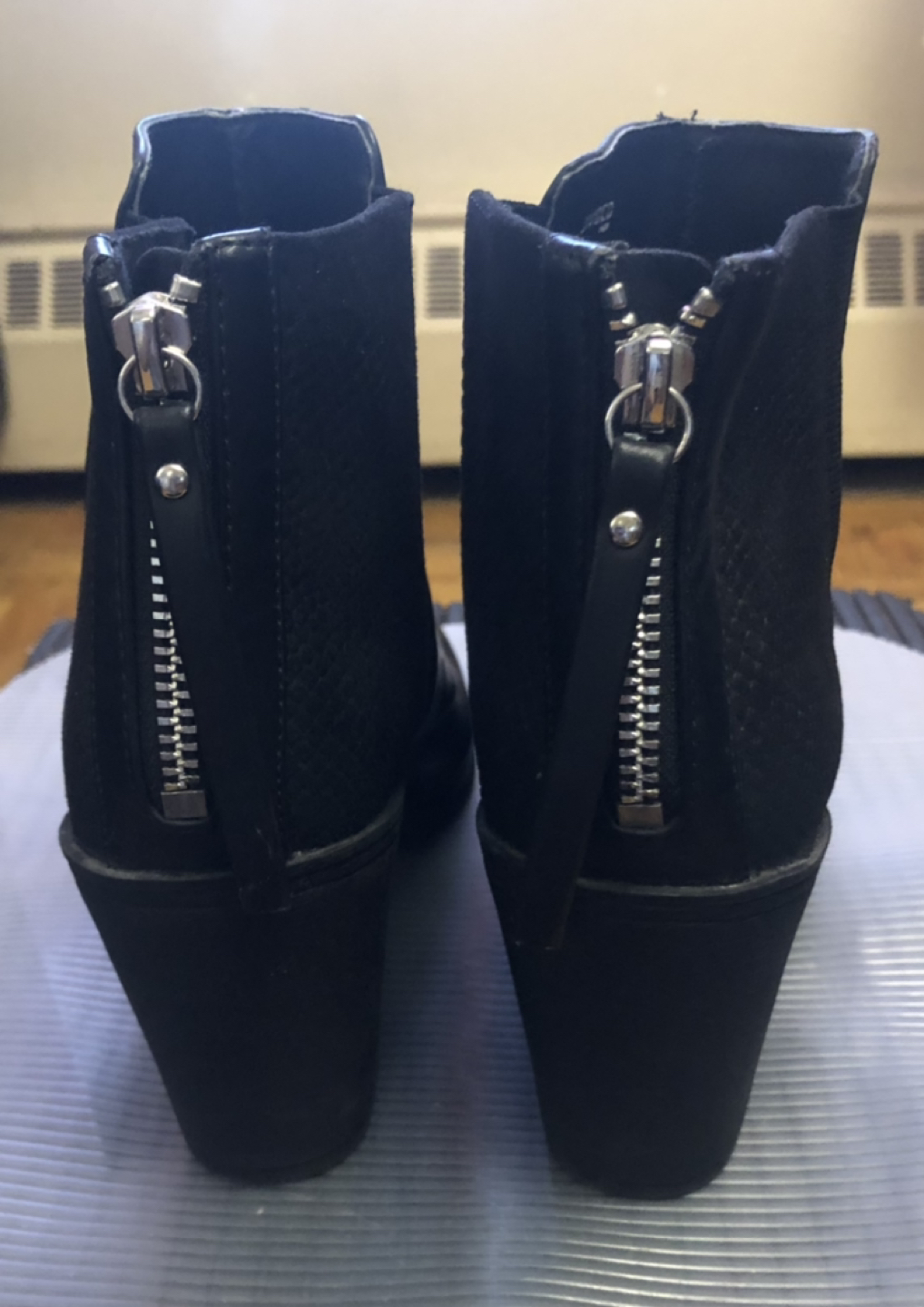H&M Black Ankle Boots - photo 2