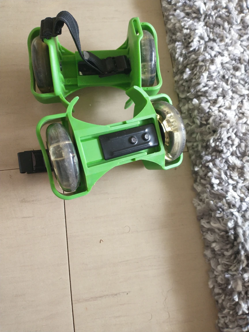 adjustable shoe wheel $5