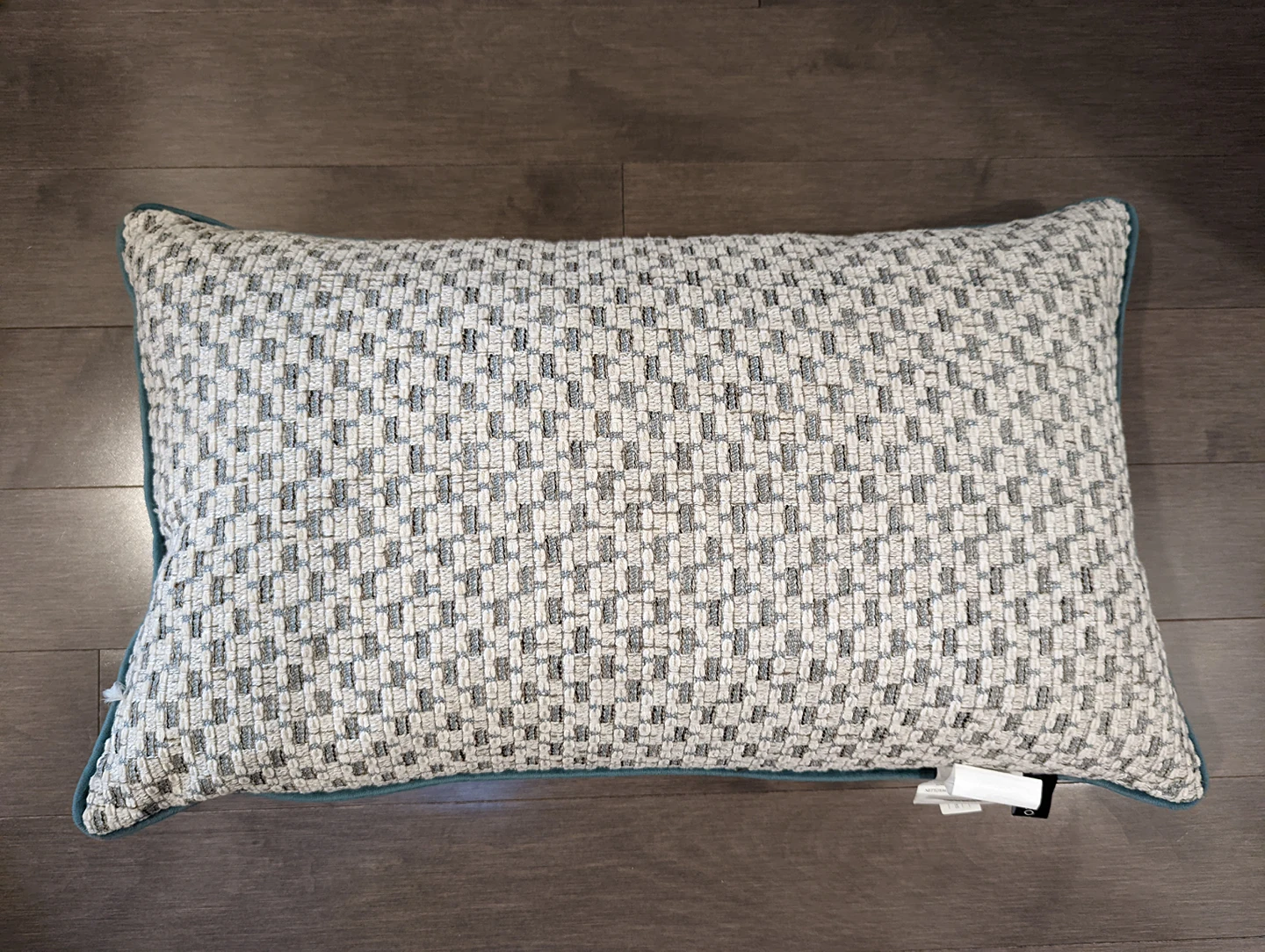 Accent cushion #freecycle thumbnail