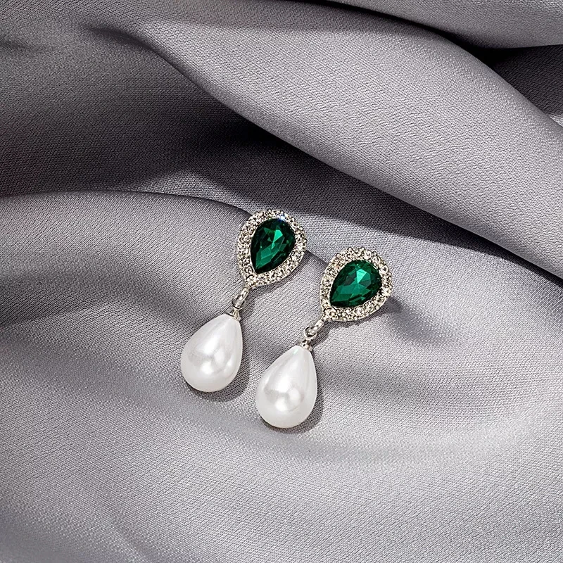 dropped earring thumbnail