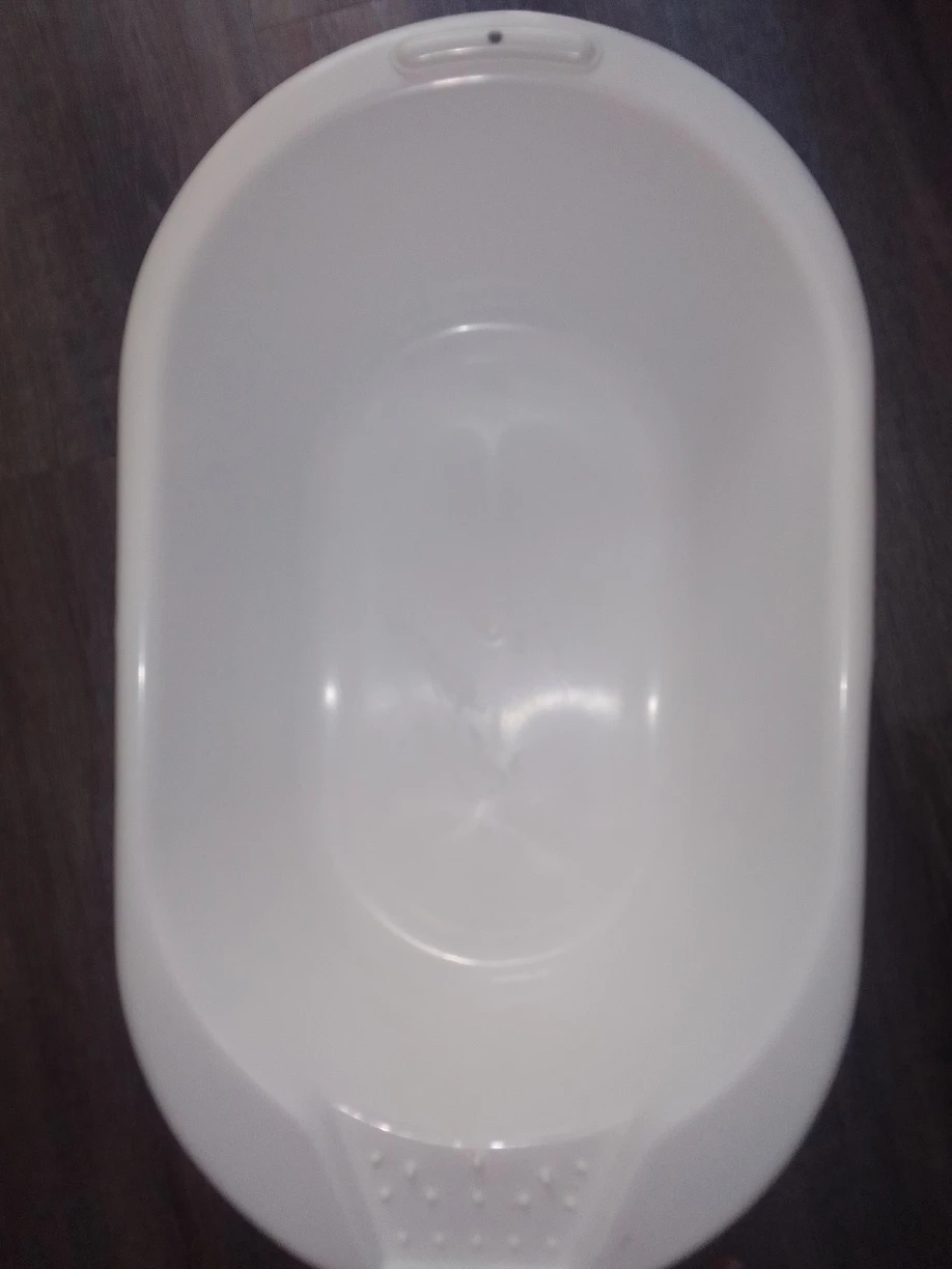 (Free) Baby bath bucket