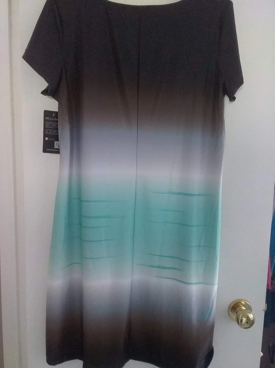 woman's summer dress with tags still on - photo 2