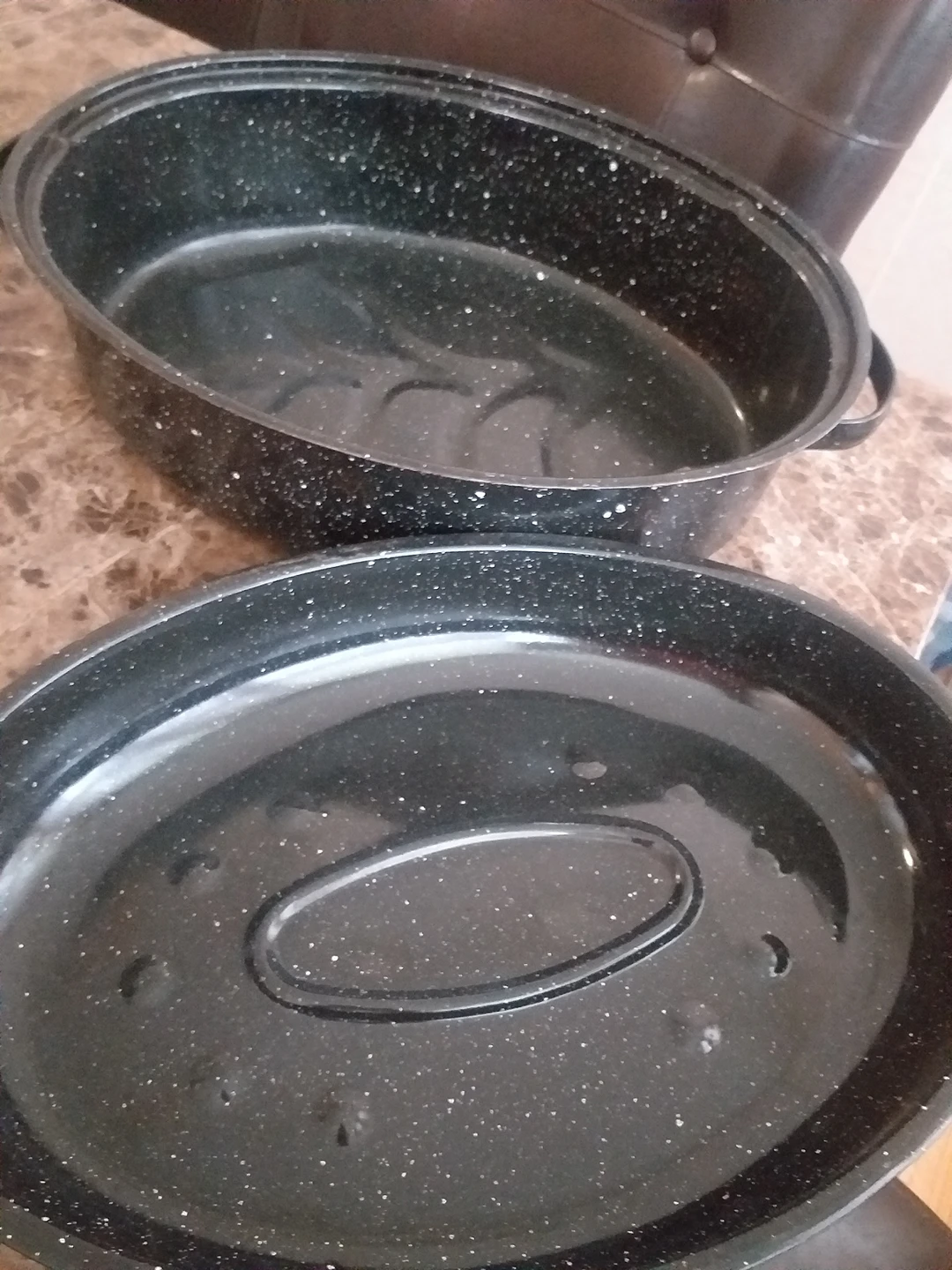 big size Almost new Turkey pot $20 image indicator(5)