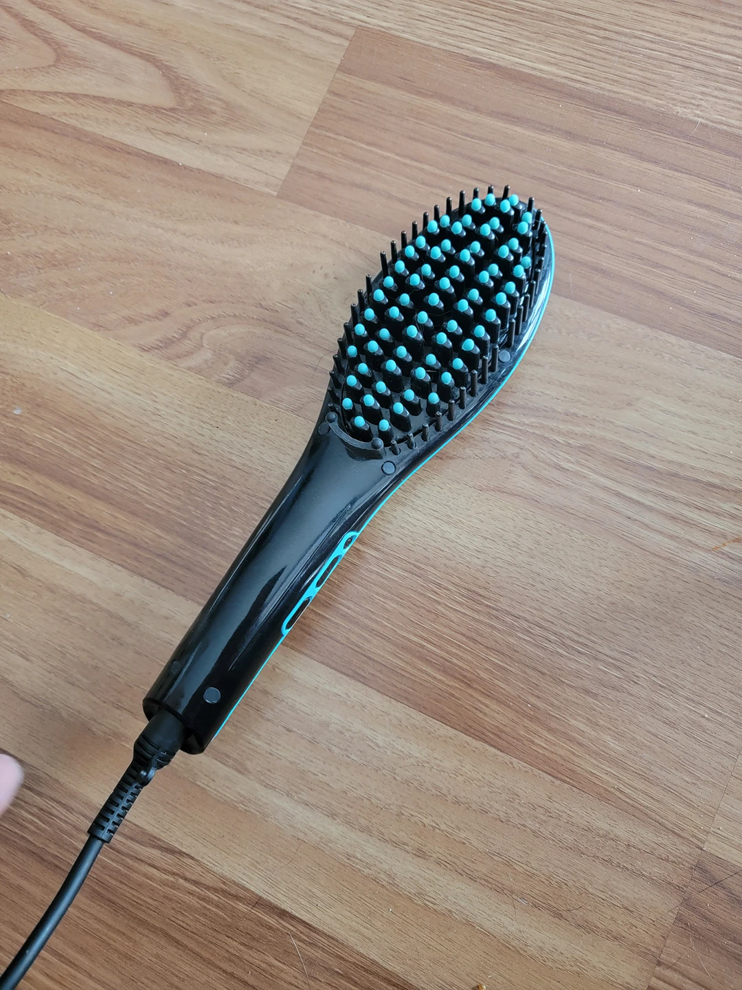glo couture hair brush thumbnail