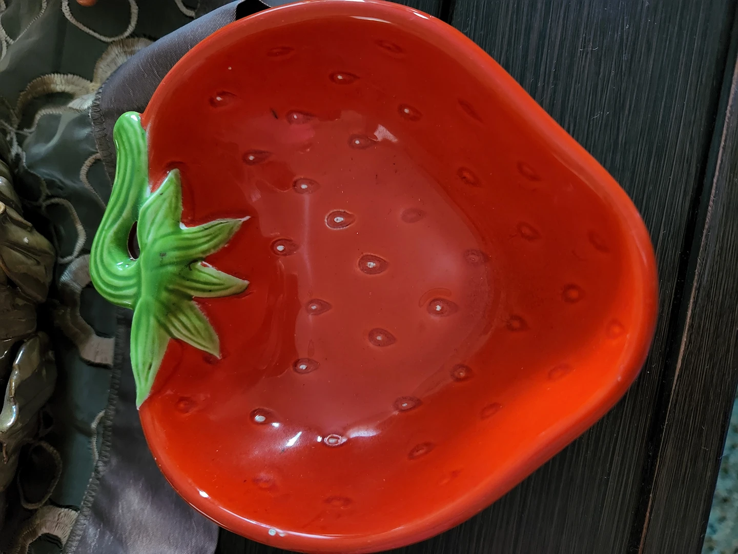 Strawberry shaped Bowl thumbnail