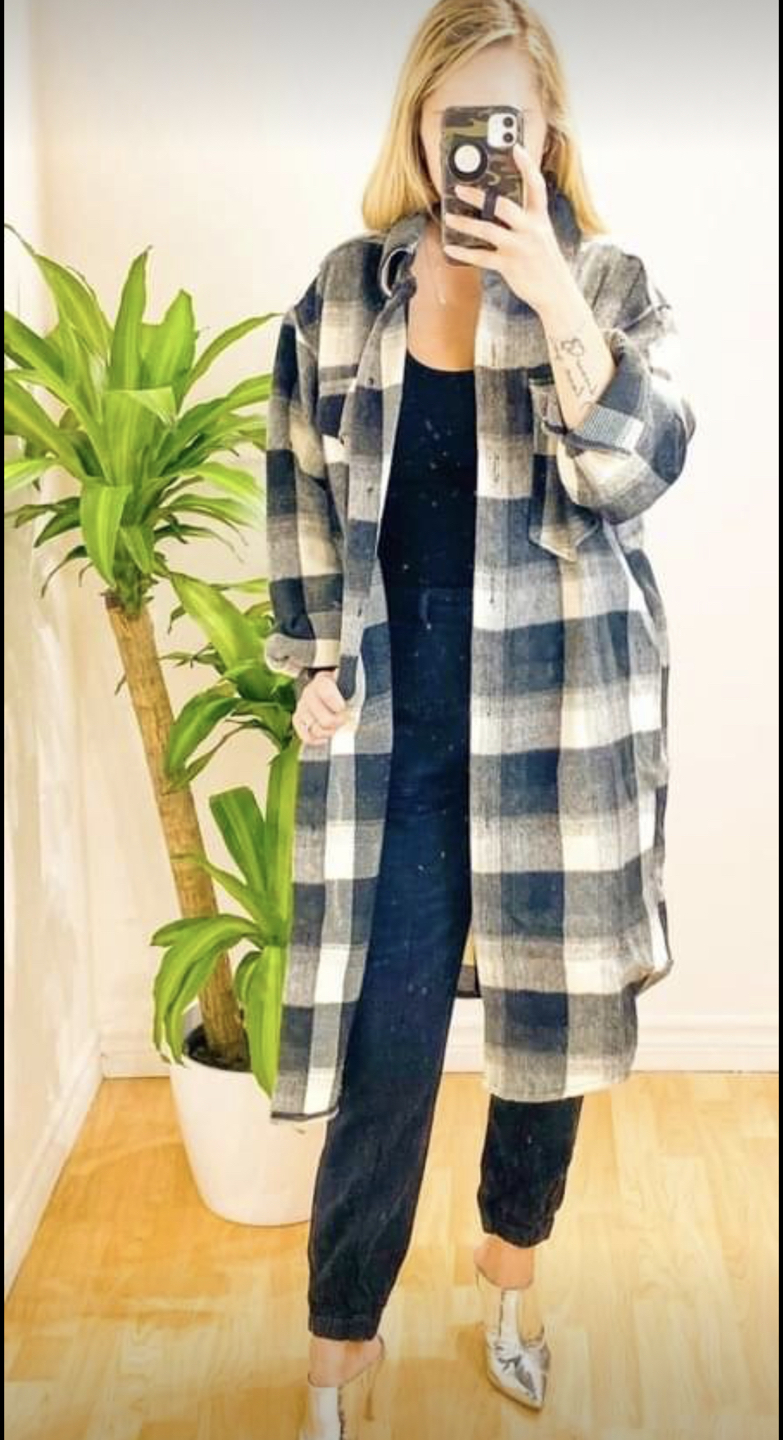 Black&White Plaid Jacket/Shacket (long)