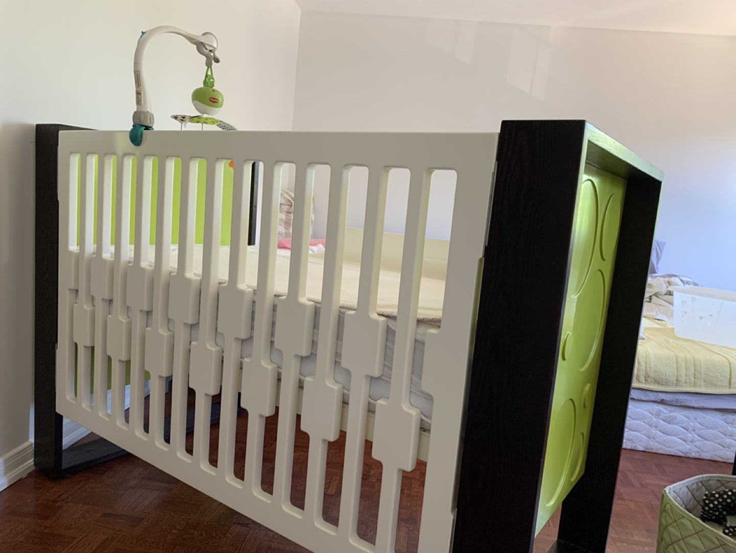 Infant & toddler Bed (crib) with New mattress - photo 2