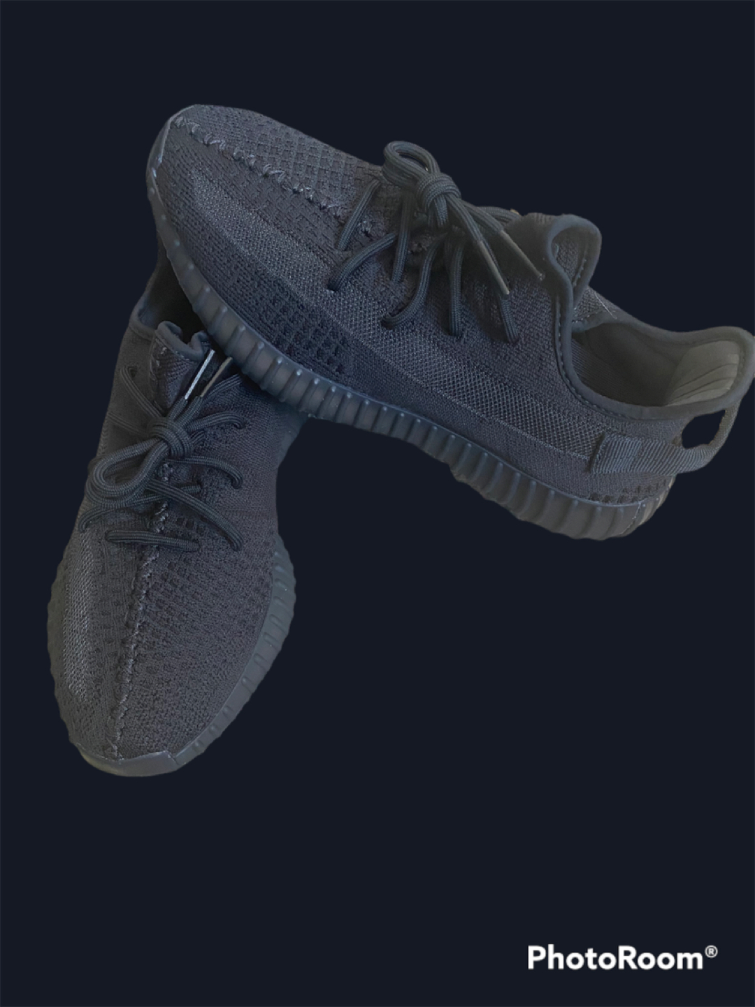 Yeezy boost 350 v2 onyx size 9