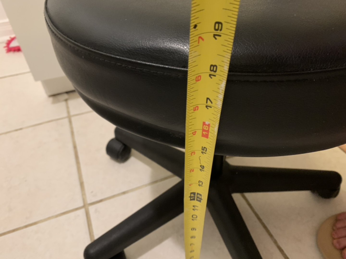 Height adjustable stool image indicator(4)