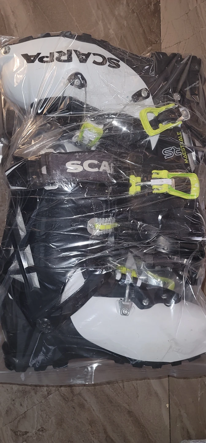 2 PAIRS SCARPA SKI  TOURING BOOT SHELLS MEN'S    31.5 image indicator(4)