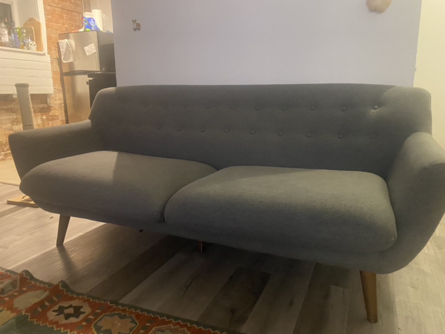 MCM sofa thumbnail