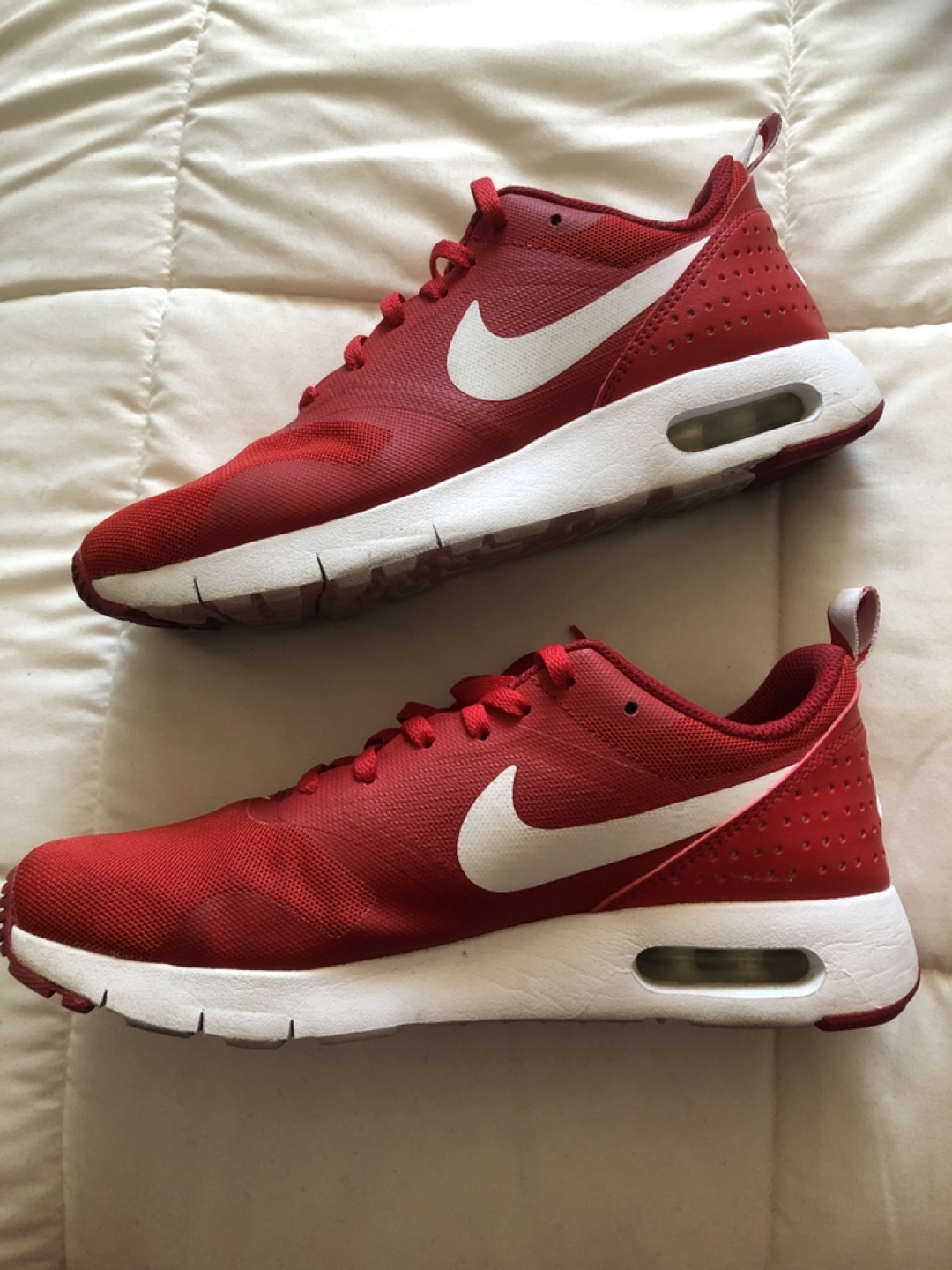 Nike Air Max (size 5.5 youth = size 7 women’s) - photo 4