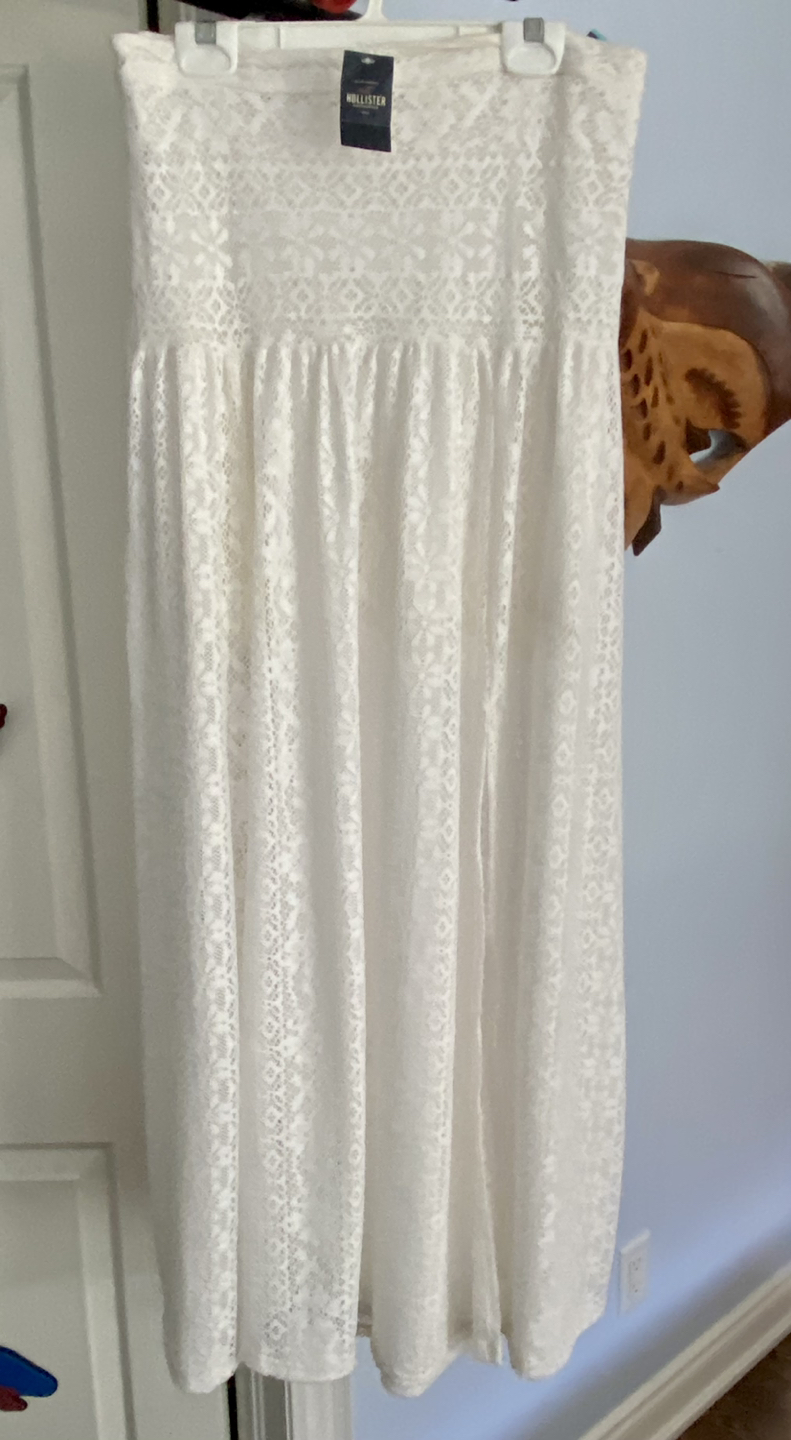 Women’s long lace skirt,  size large thumbnail