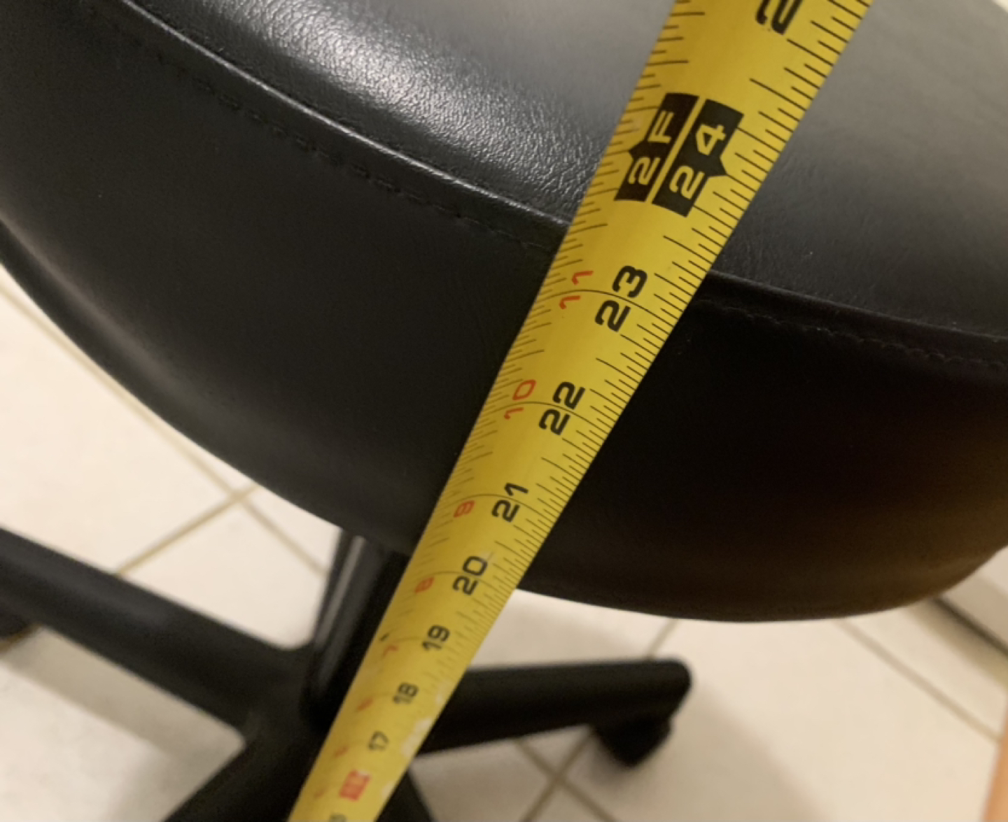 Height adjustable stool image indicator(3)