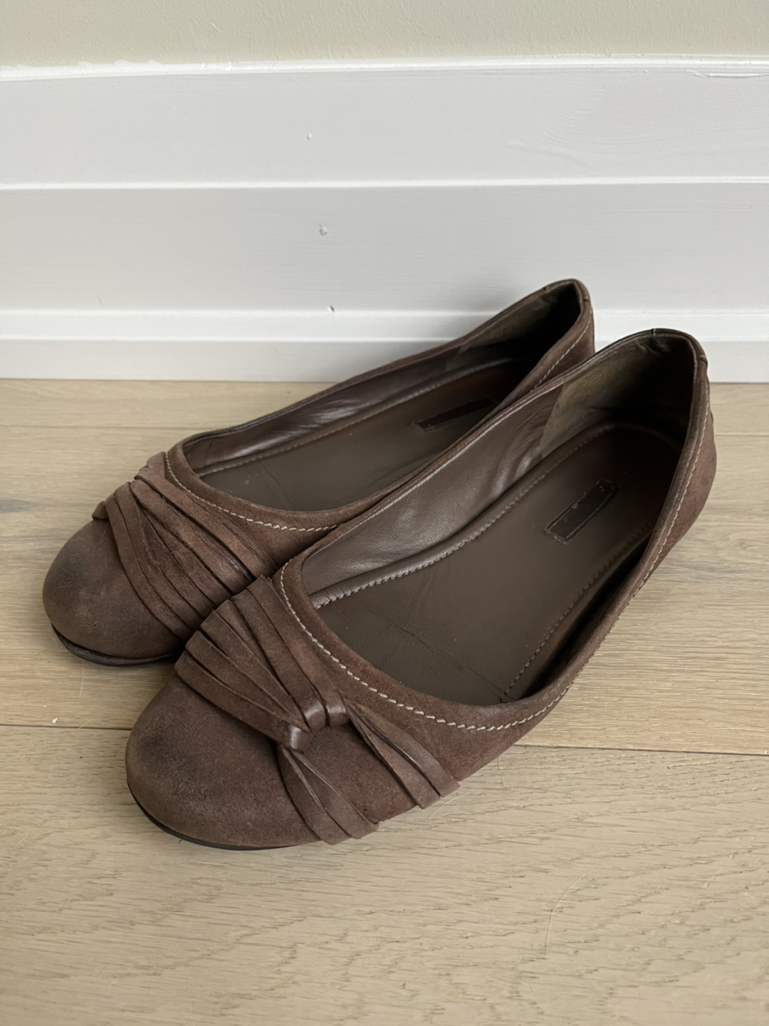 Ecco brown flats (38) image indicator(3)