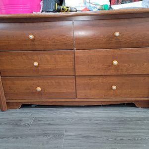 Dresser / 6 Drawers