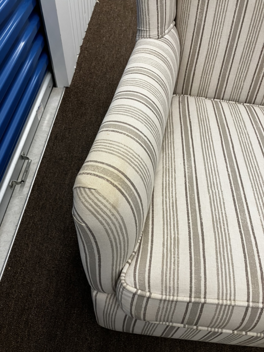 Wingback chair - photo 5