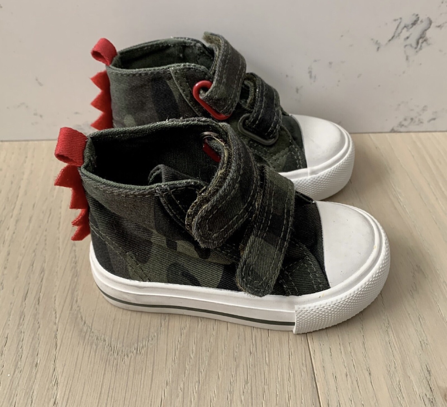 Baby shoes #freecycle thumbnail