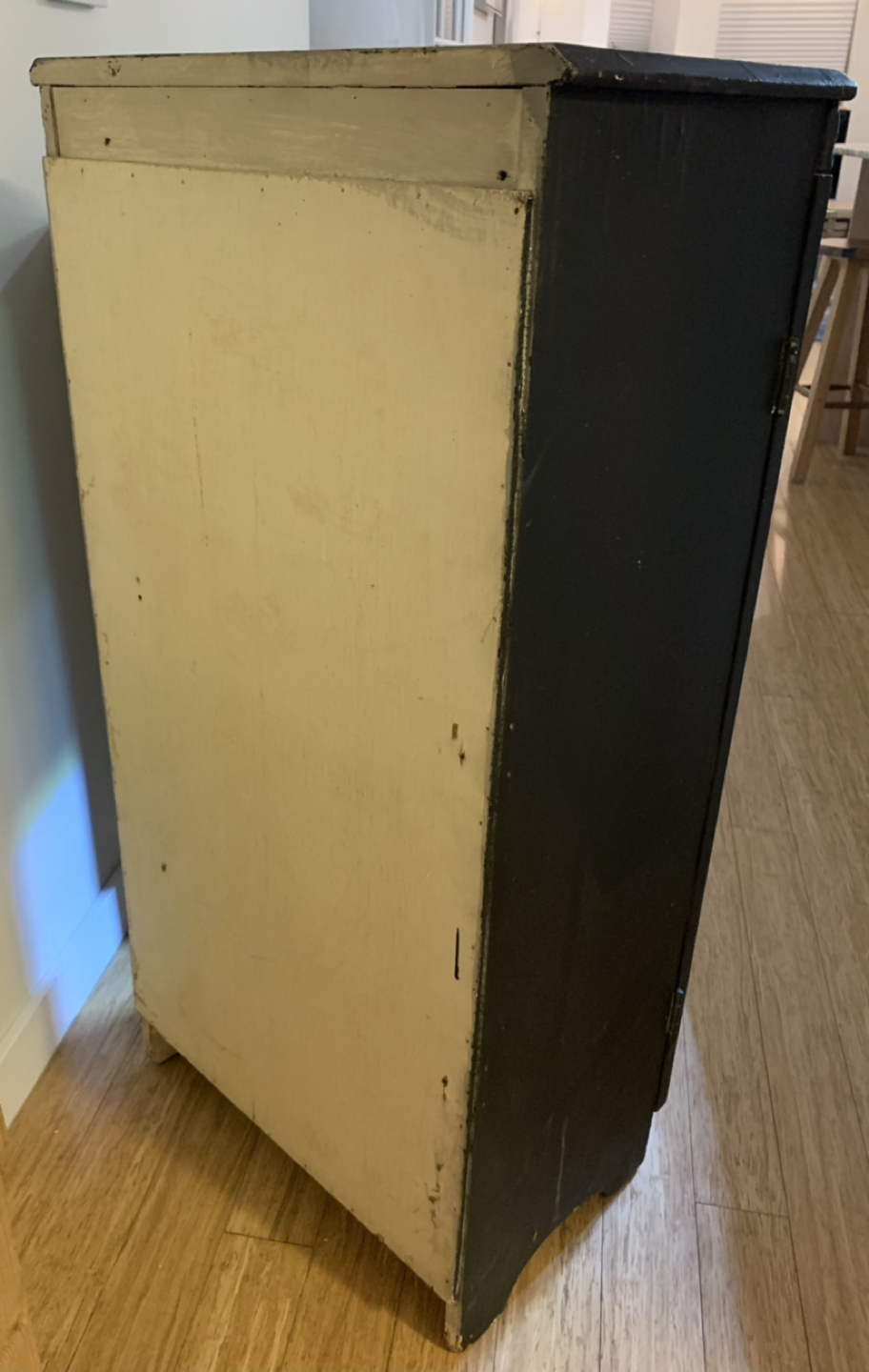 Dresser cabinet shelf - photo 3