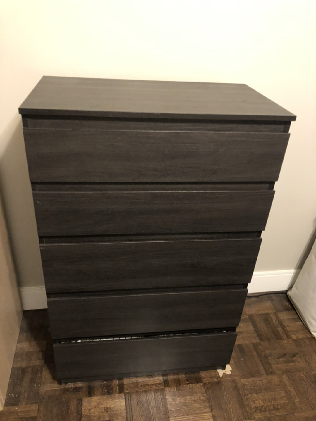 Kullen dresser