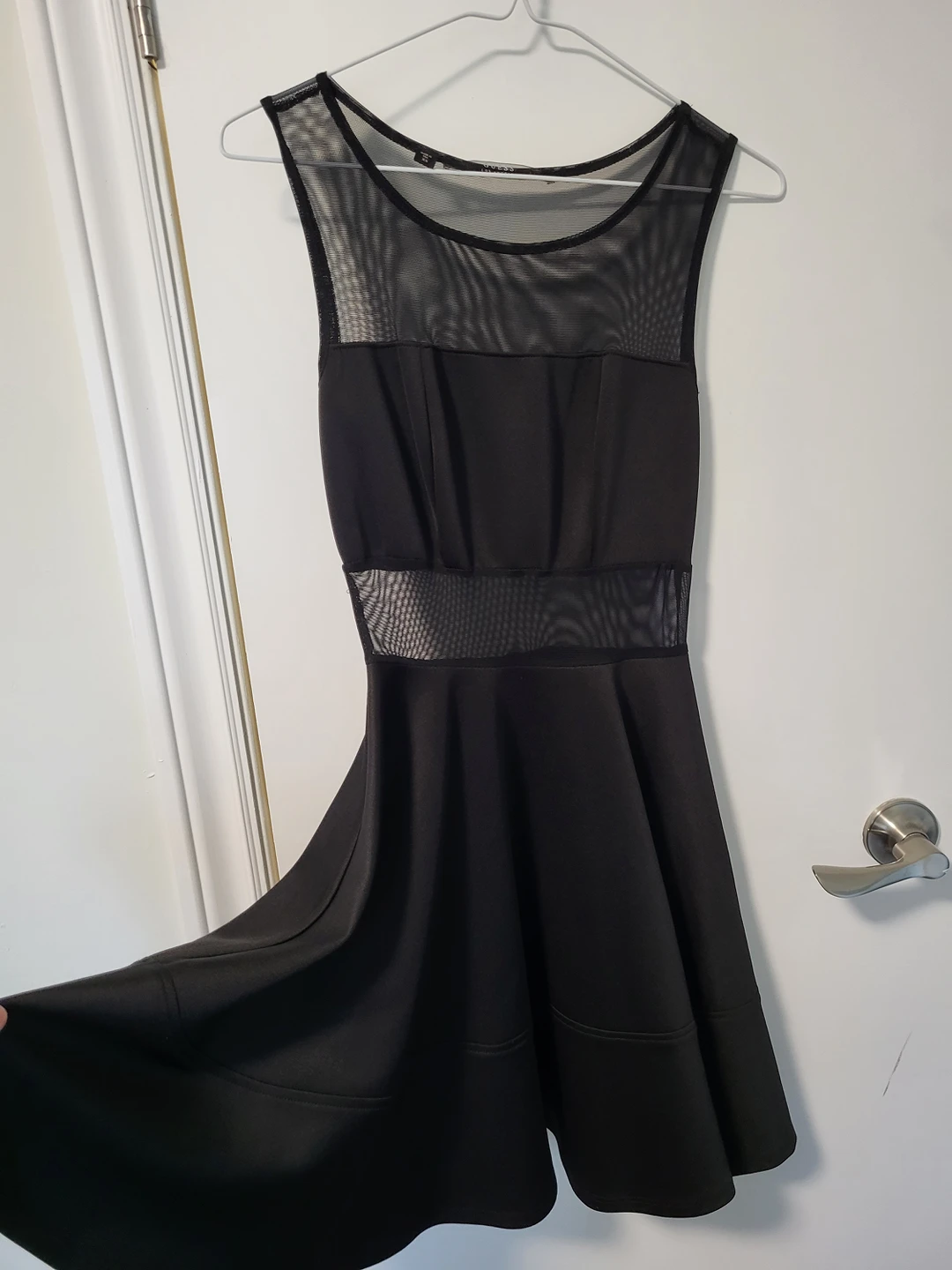 Black Guess Dress (Size XS) image indicator(2)