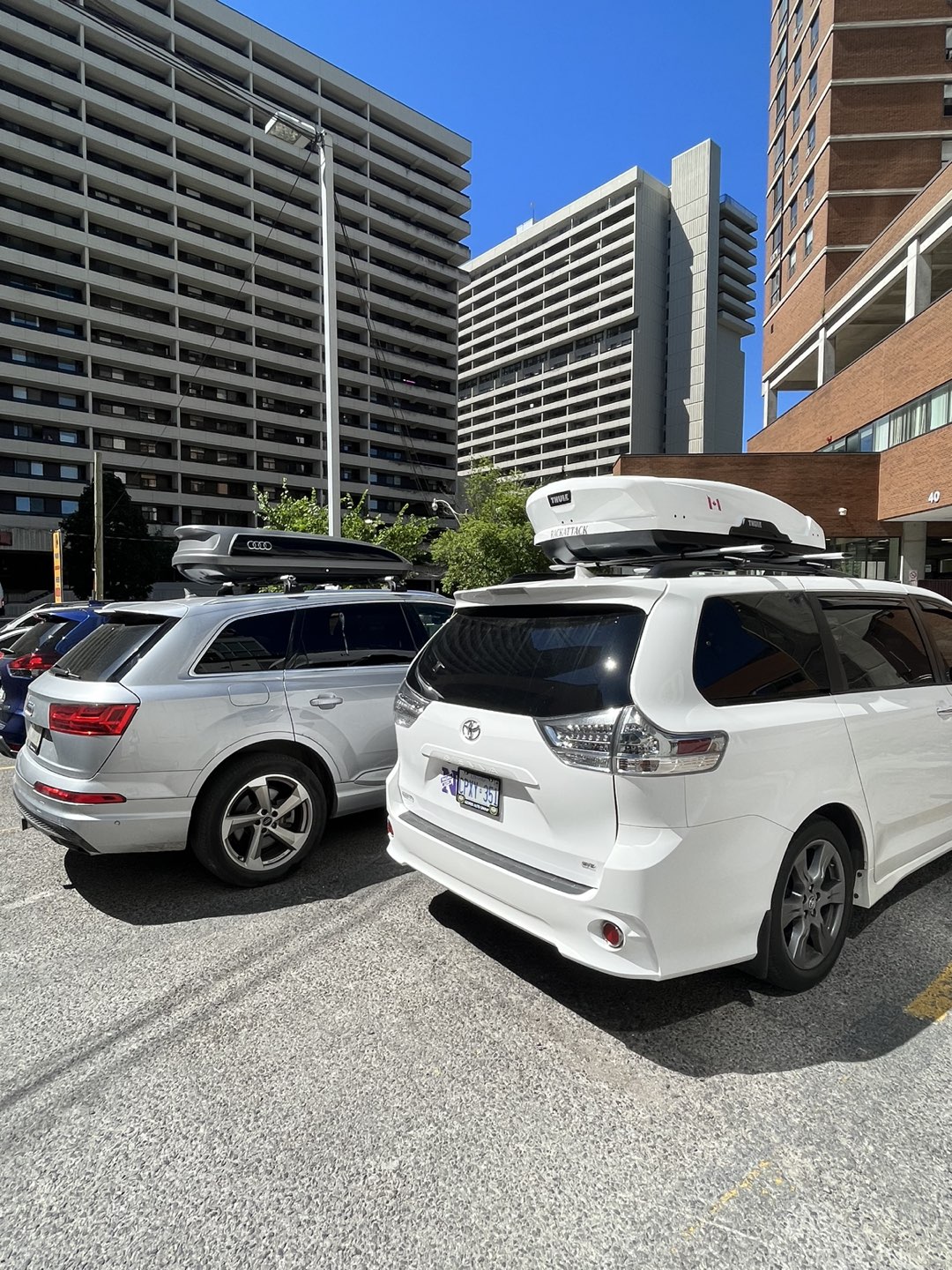 Thule Titan Cargo Box XXL Alpine and Rails - photo 3
