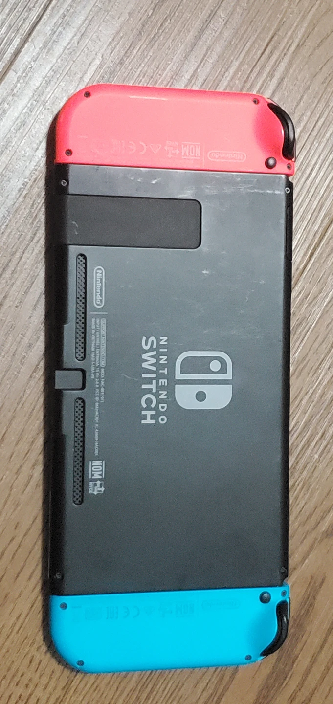 Nintendo Switch - photo 3