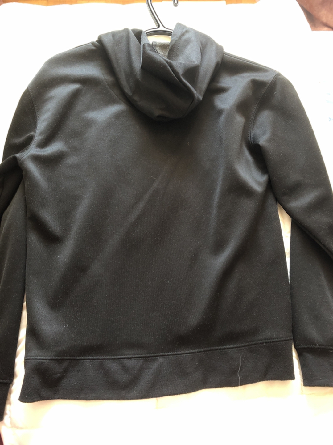 Toronto Raptors NBA black and gold hoodie image indicator(3)