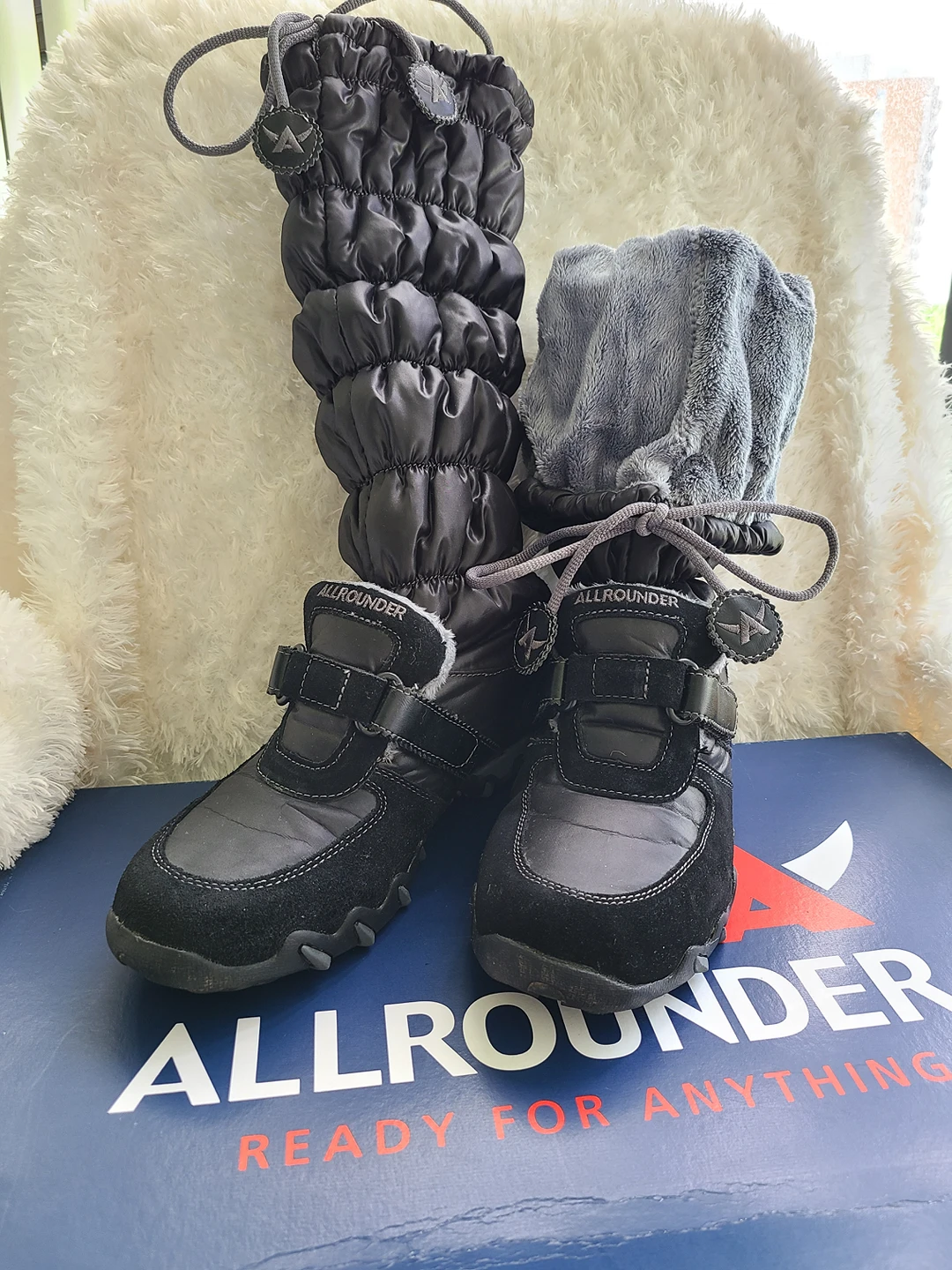 All Rounder Suade boots
