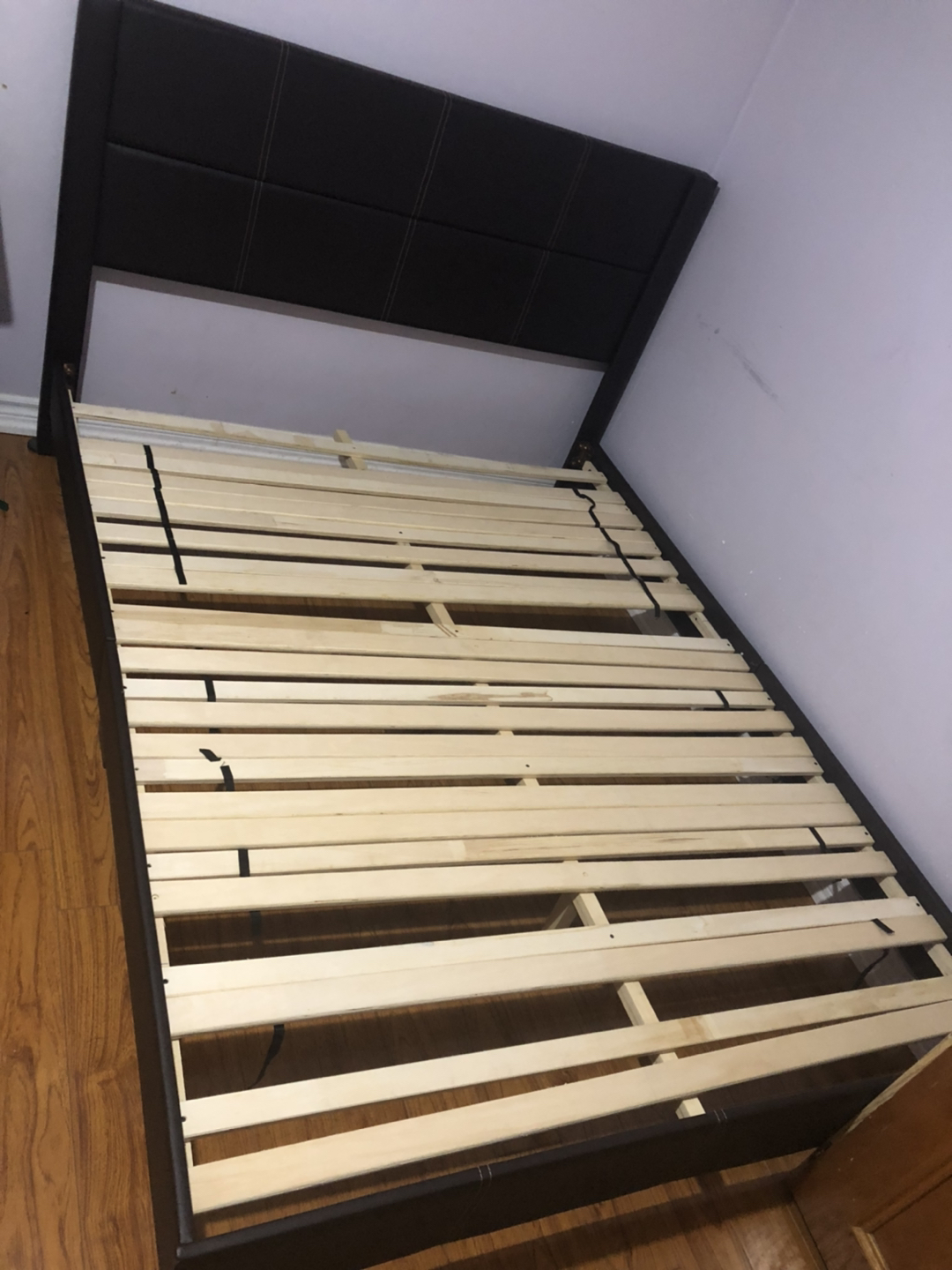 Queen bed with extra braces