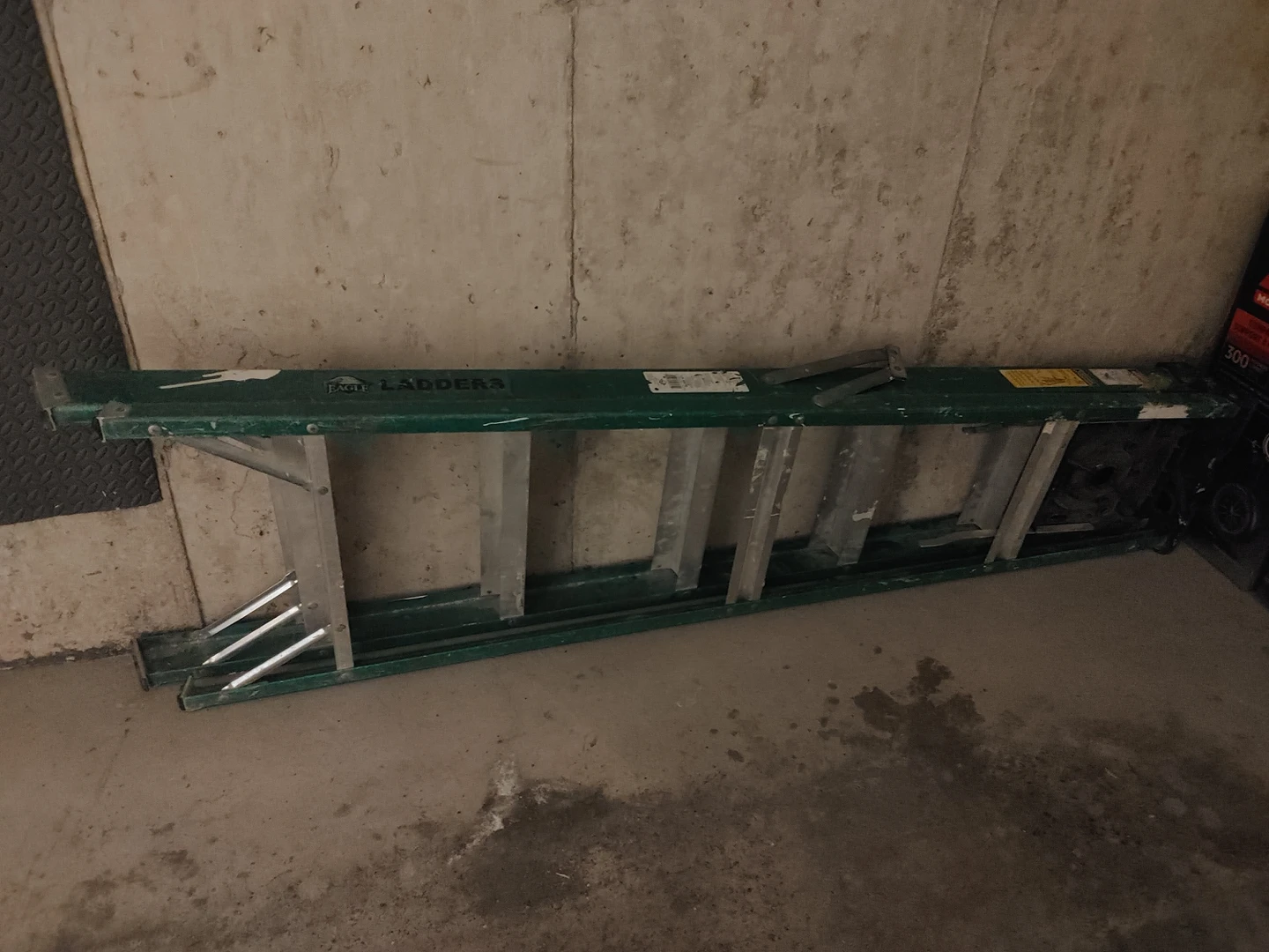 eagle fiberglass stepladder 6 feet thumbnail