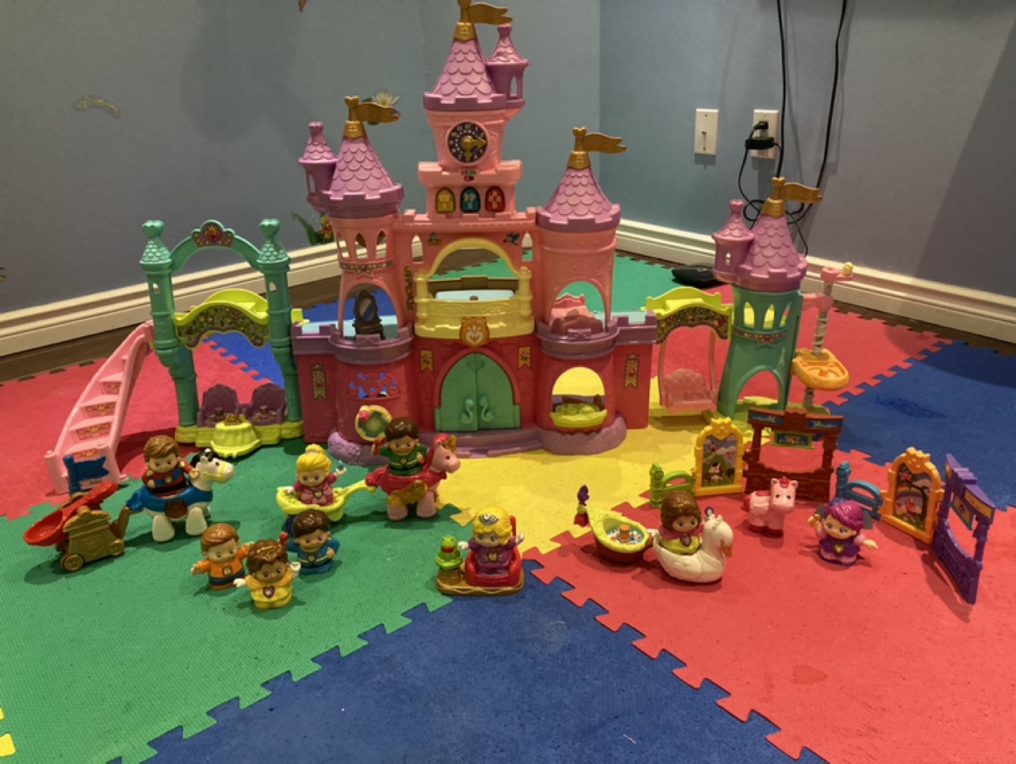 Vtech GoGo Smart Friends Enchanted Princess Palace thumbnail