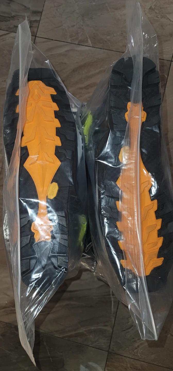 2 PAIRS SCARPA SKI  TOURING BOOT SHELLS MEN'S    31.5 image indicator(2)